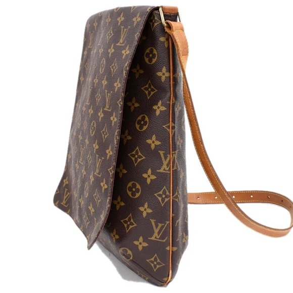 LOUIS VUITTON Monogram Musette Crossboy Bag - Picture 2 of 12